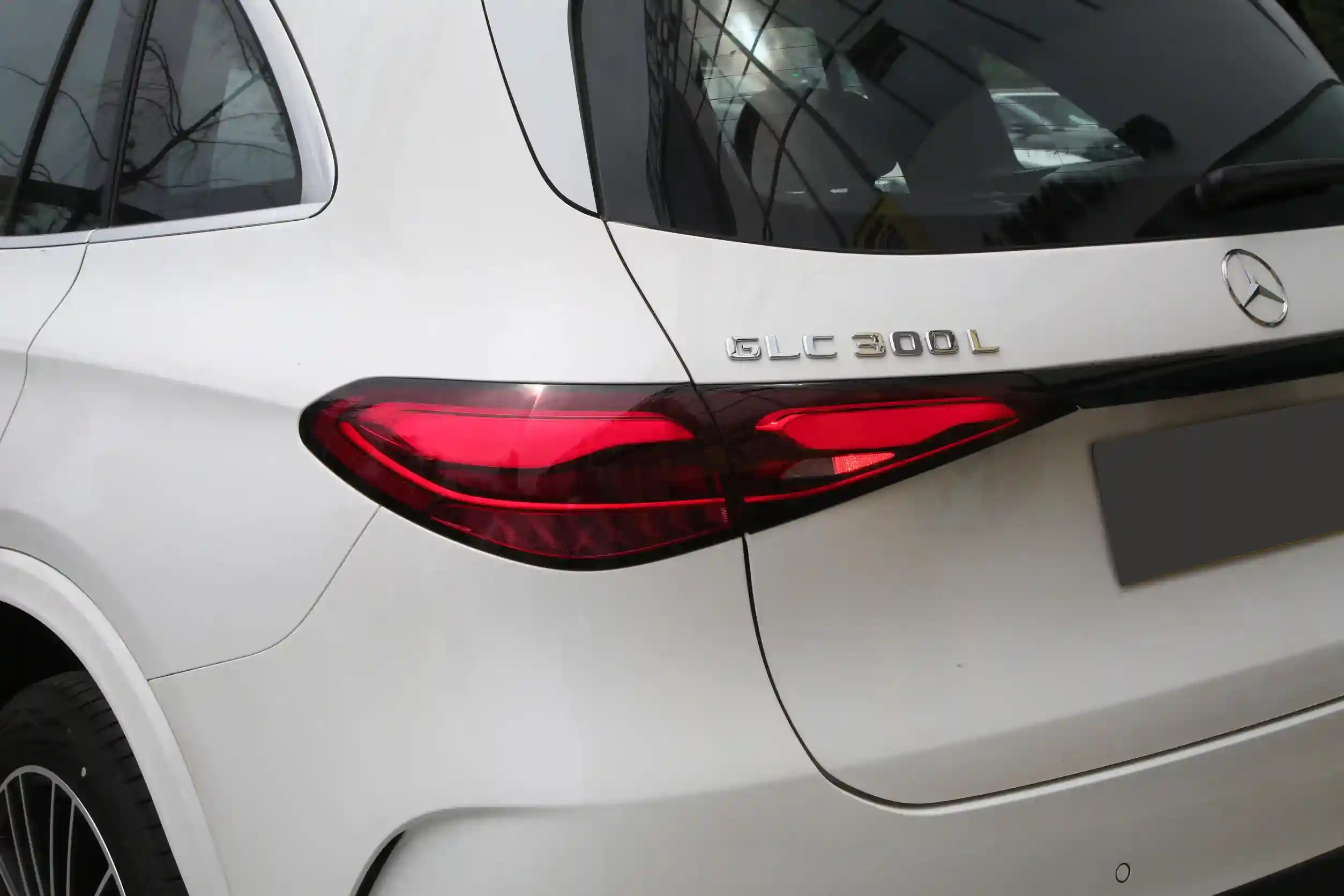 Mercedes-Benz GLC picture (13)