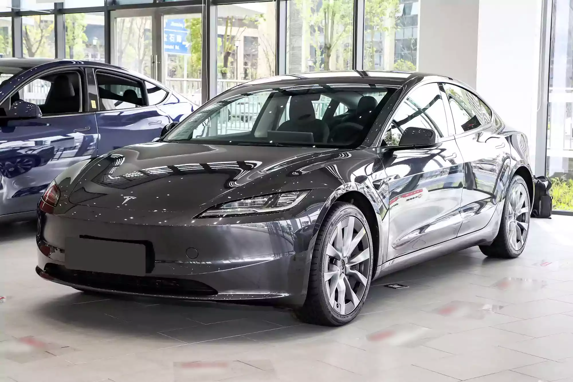 Tesla Model 3 picture (2)