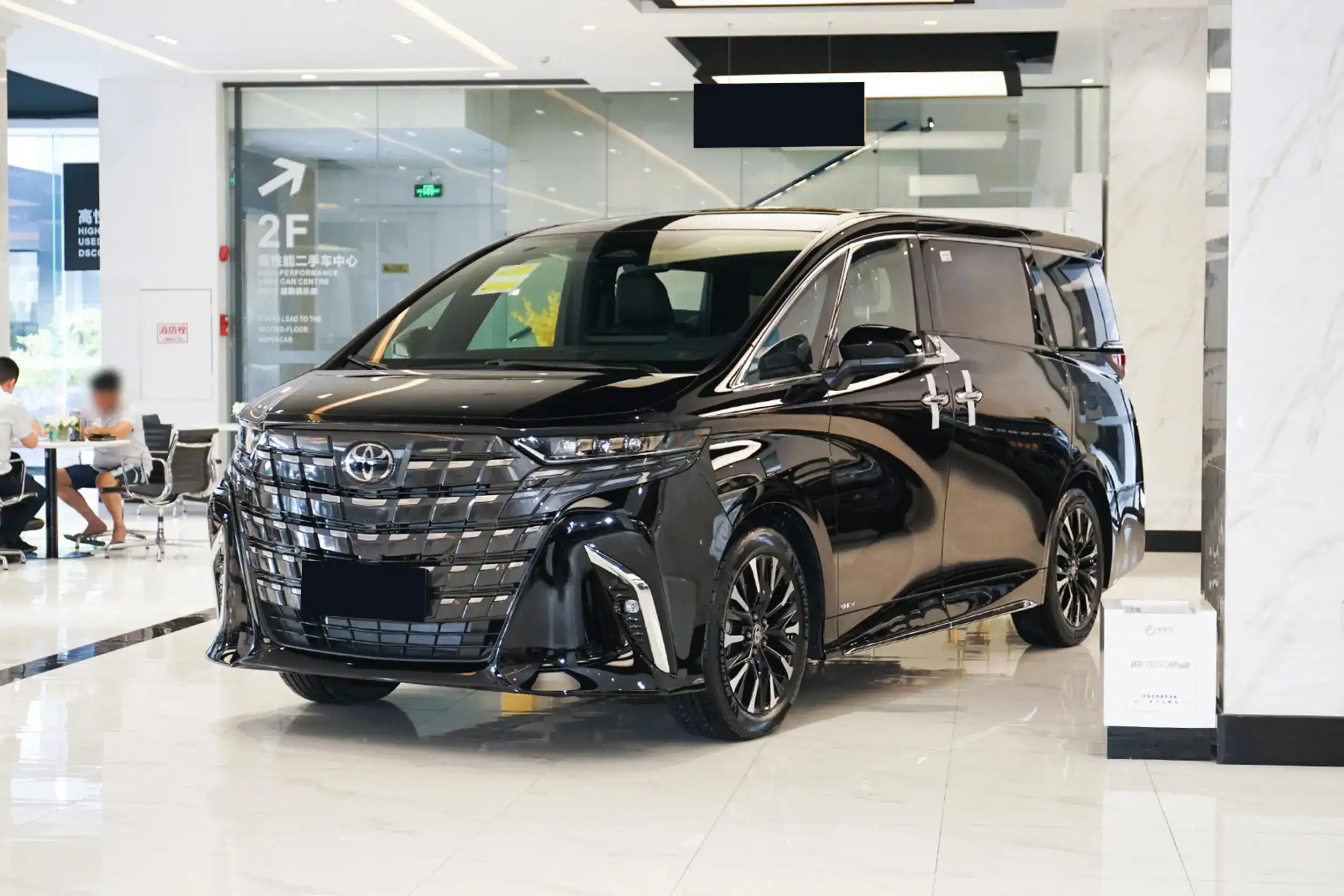 Toyota Alphard picture (11)