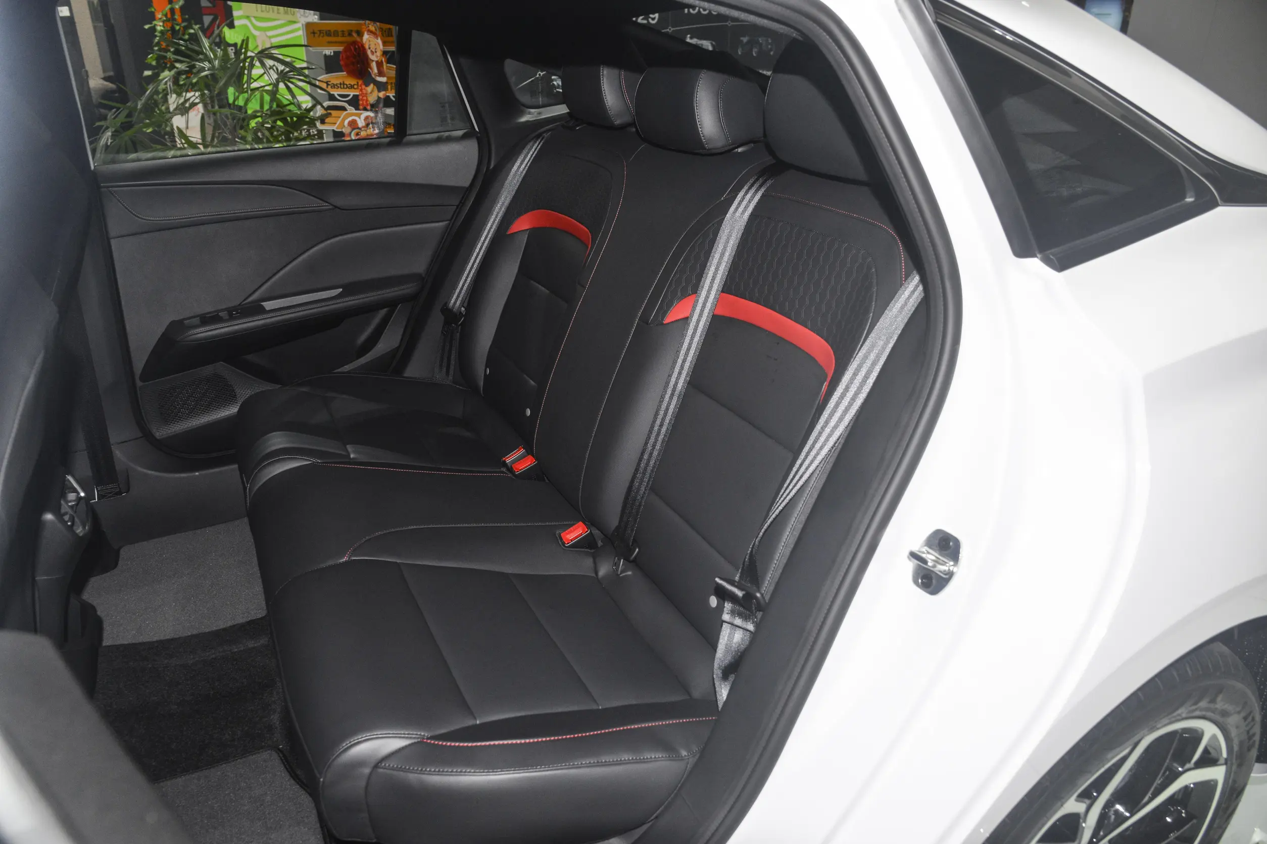 MG Motor MG5 2025 space-2