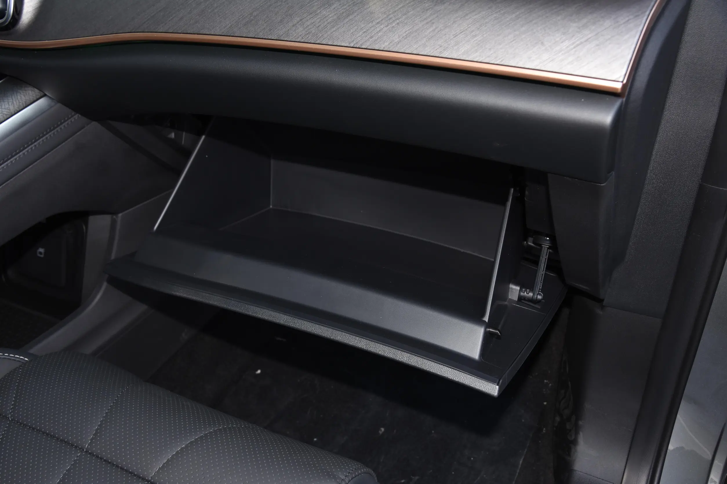 Chery Tiggo 9 2025 interior-4