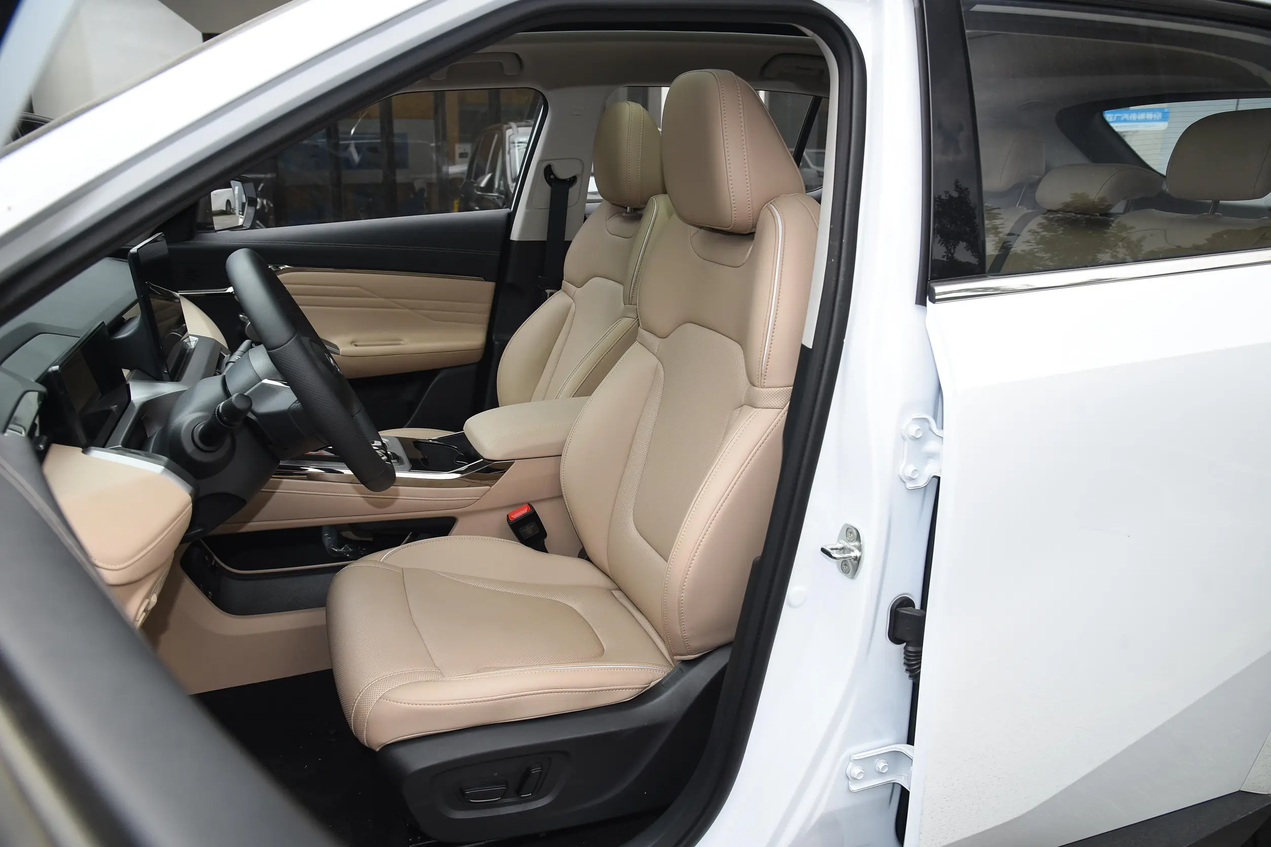 GAC Trumpchi GS4 2024 space-1