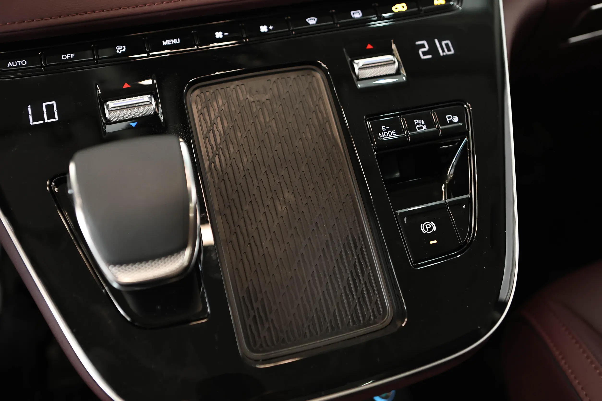 Hongqi HQ9 PHEV 2024 interior-3