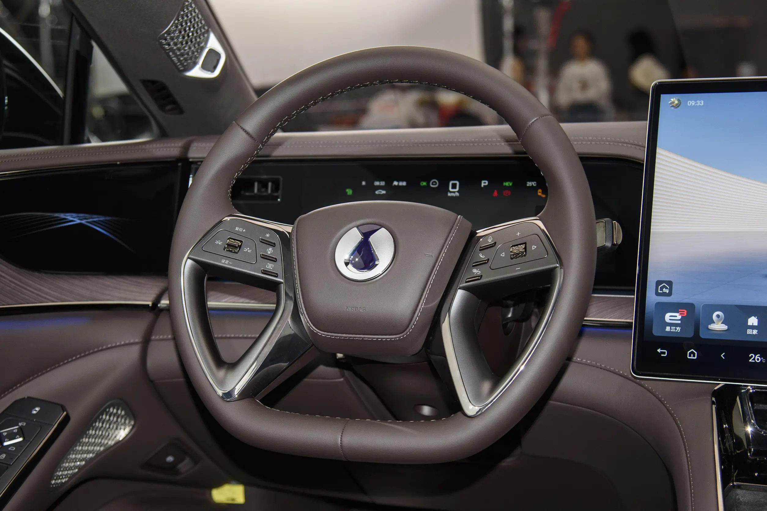 Denza Z9 DM 2024 interior-2