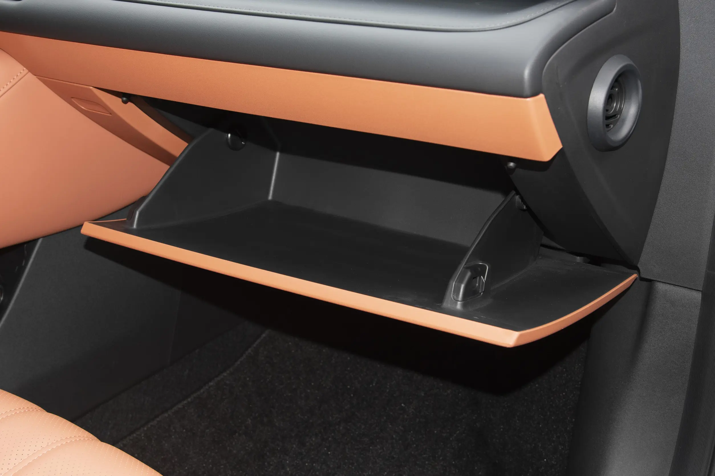 GAC Aion RT 2025 interior-4