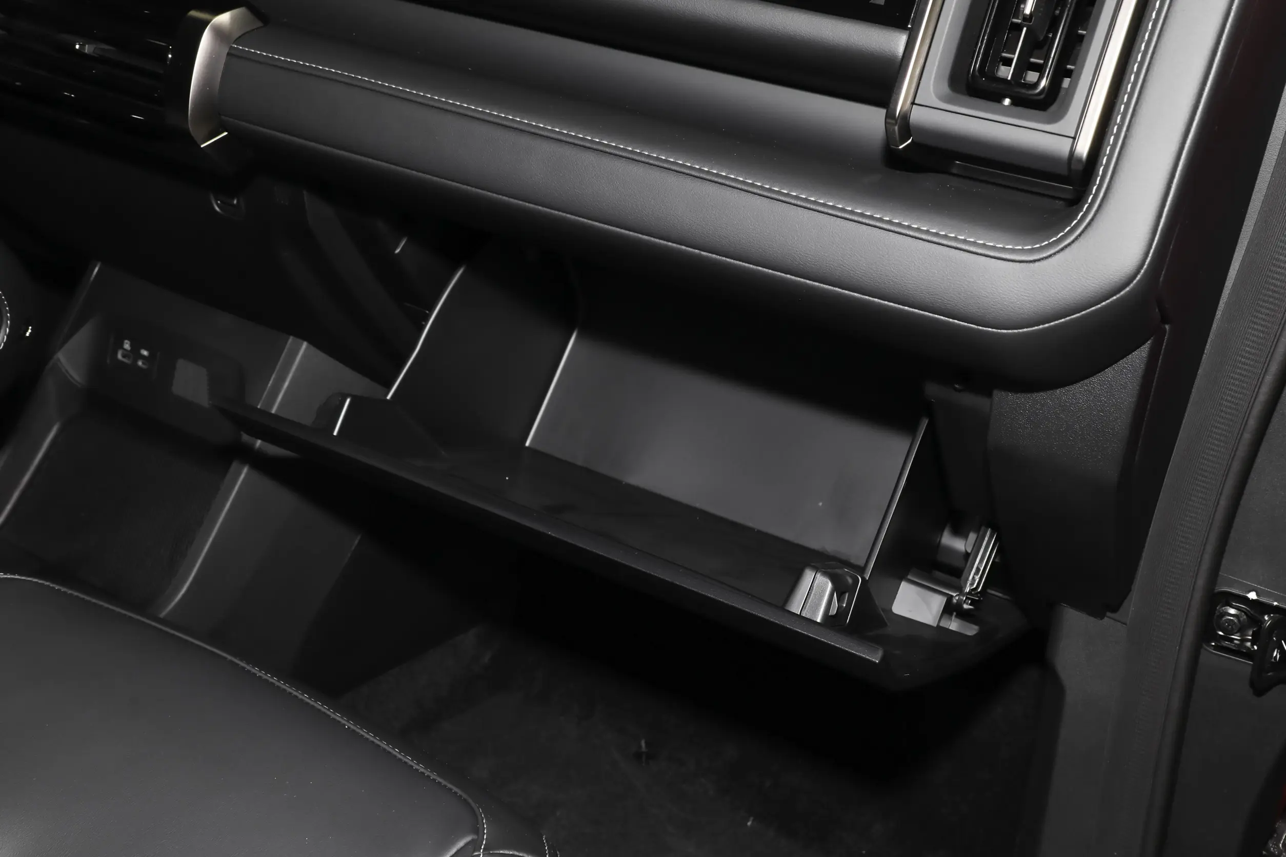 Chery iCAR 03T 2024 interior-4