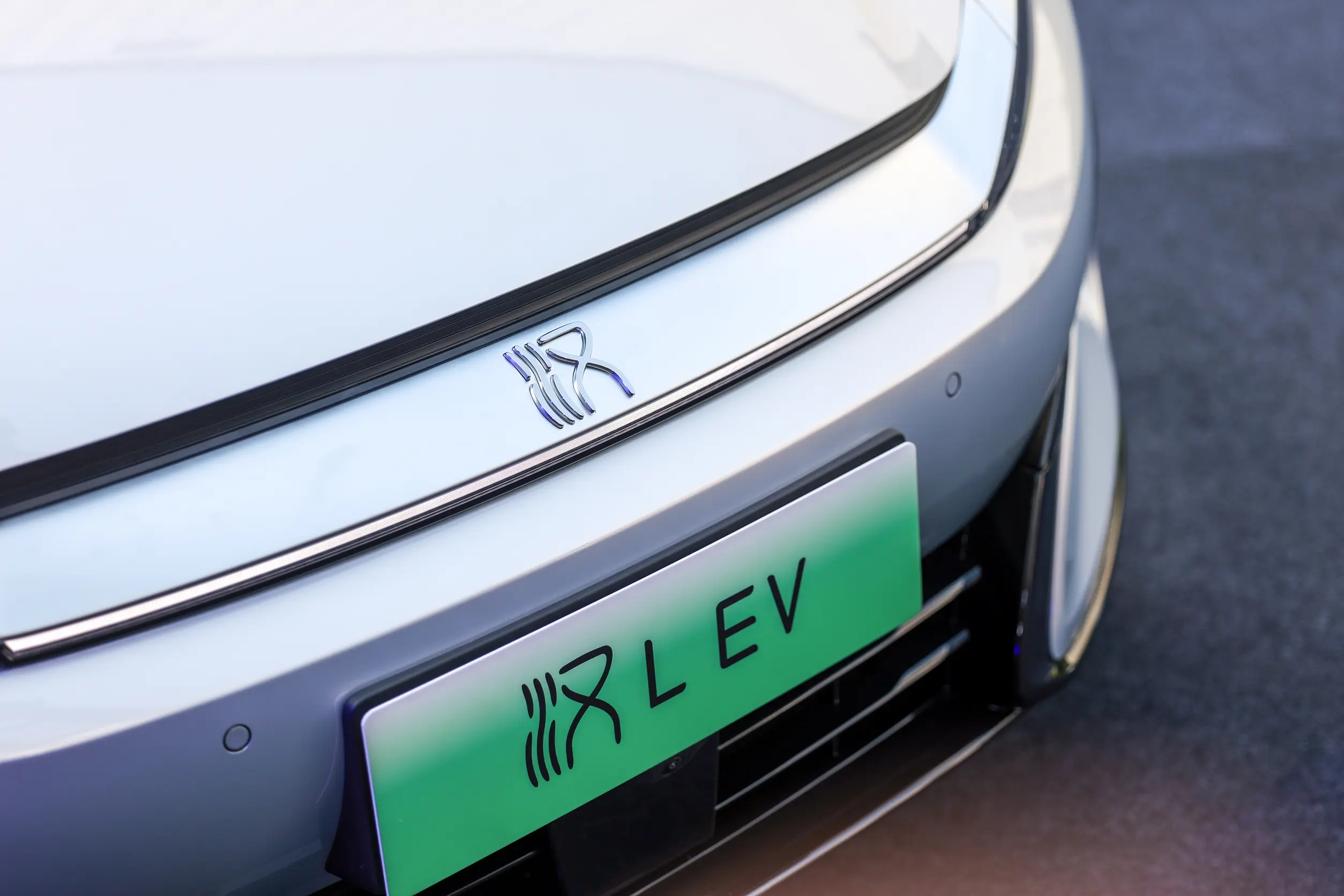 BYD Han L EV front